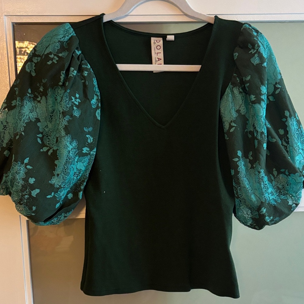 Emerald Lace Puff Sleeve Blouse